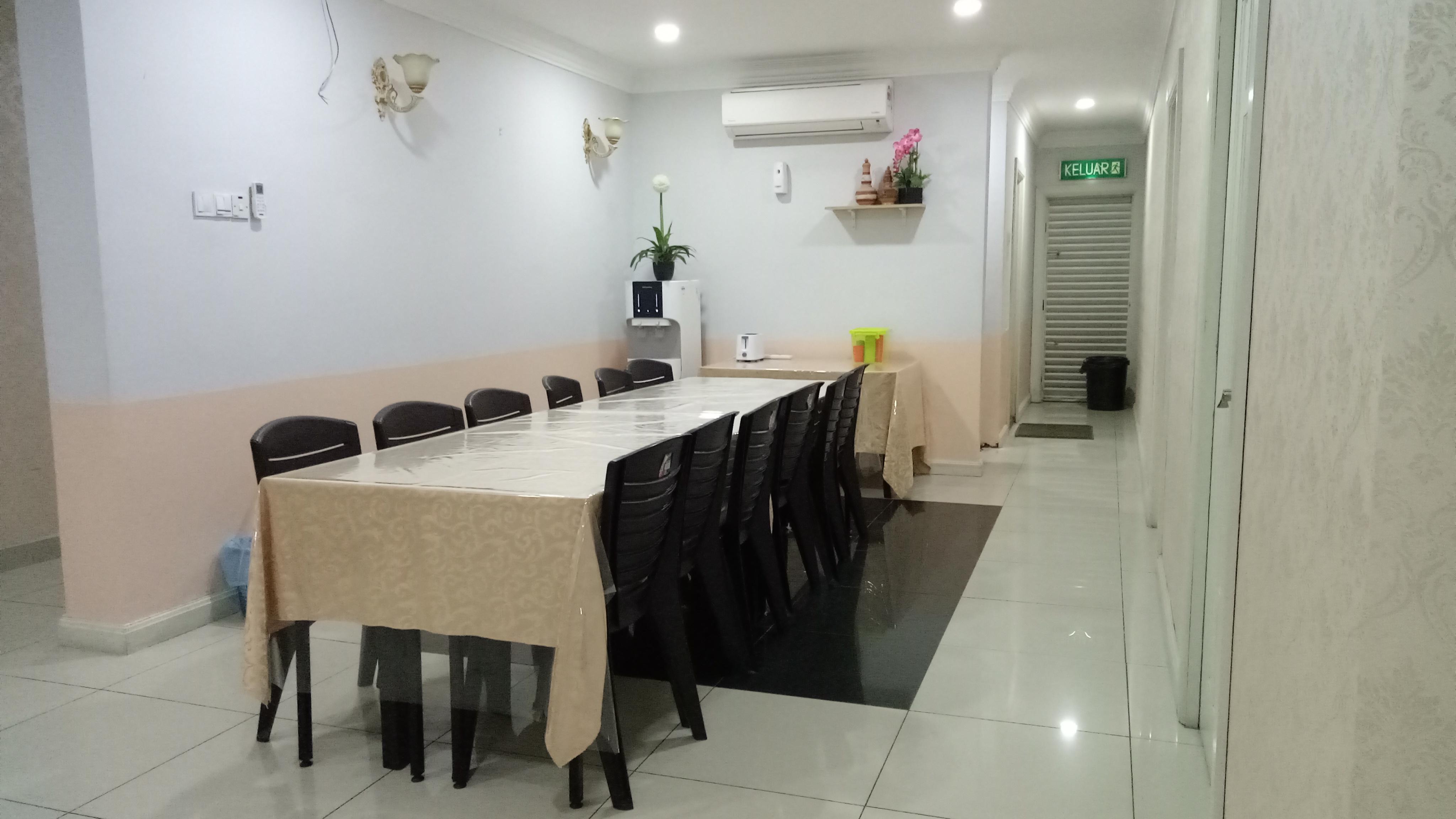 Mutiara Kgmmb, * Malacca