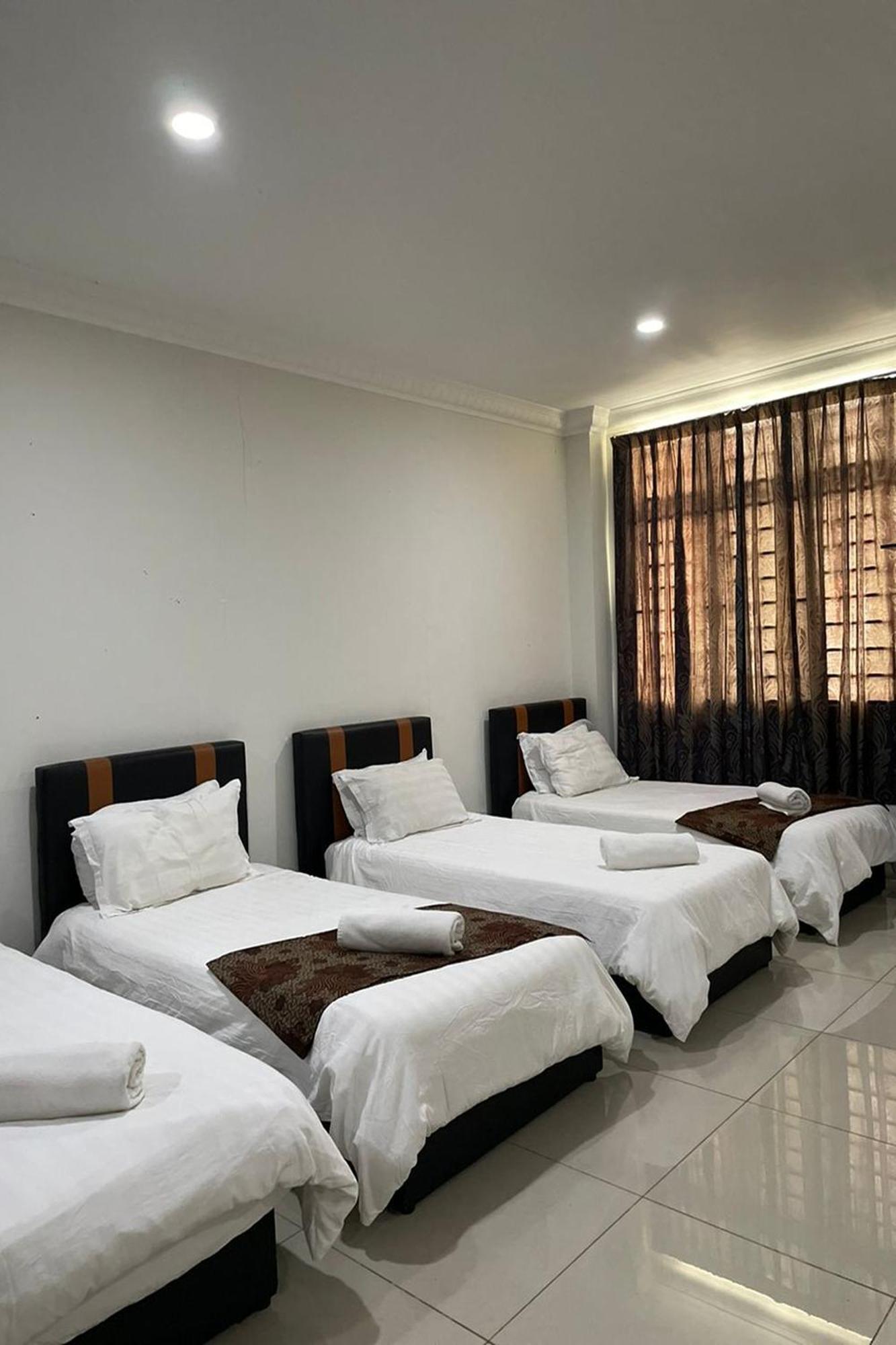 Hotel Mutiara Kgmmb,